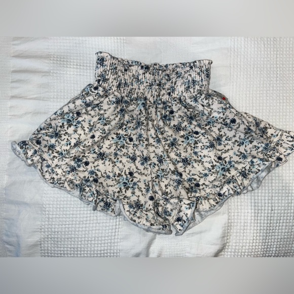 T2 Love Floral Kids Casual Shorts - Blue and White - Picture 1 of 4